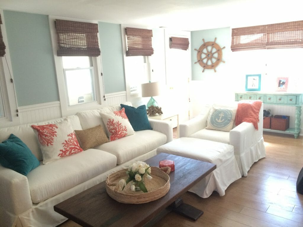 beach style living room design