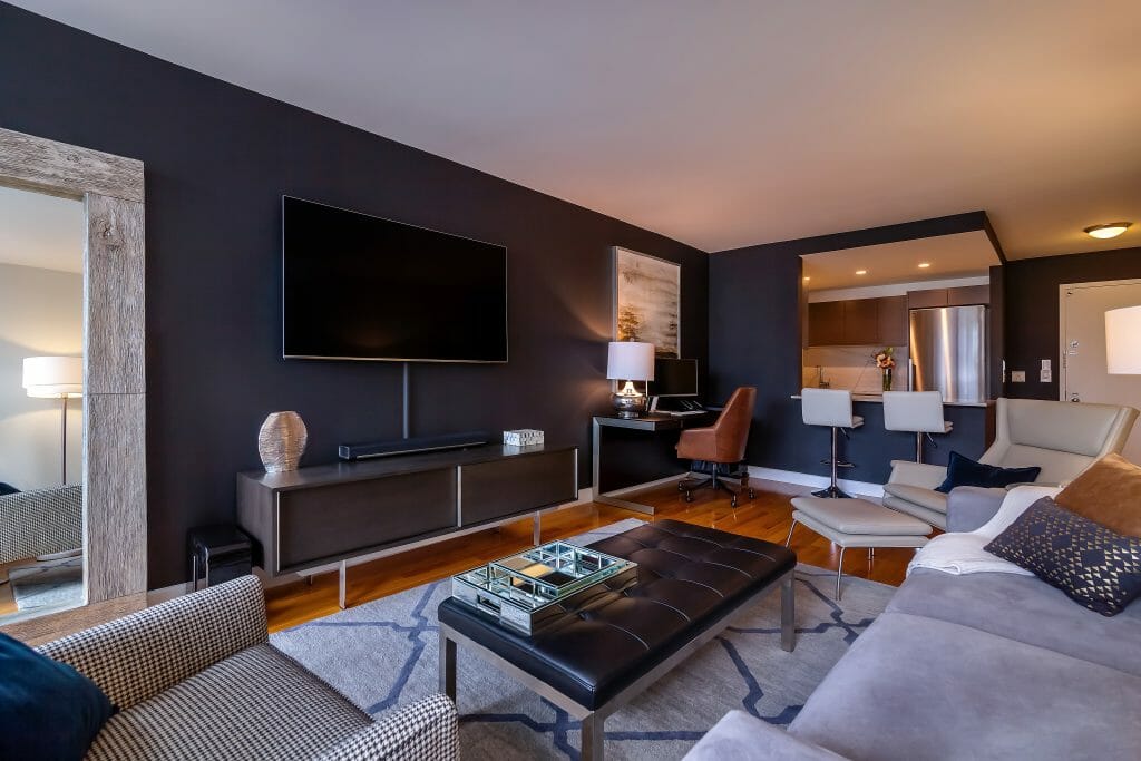 Modern Bachelor Pad Living Room 1024x683 