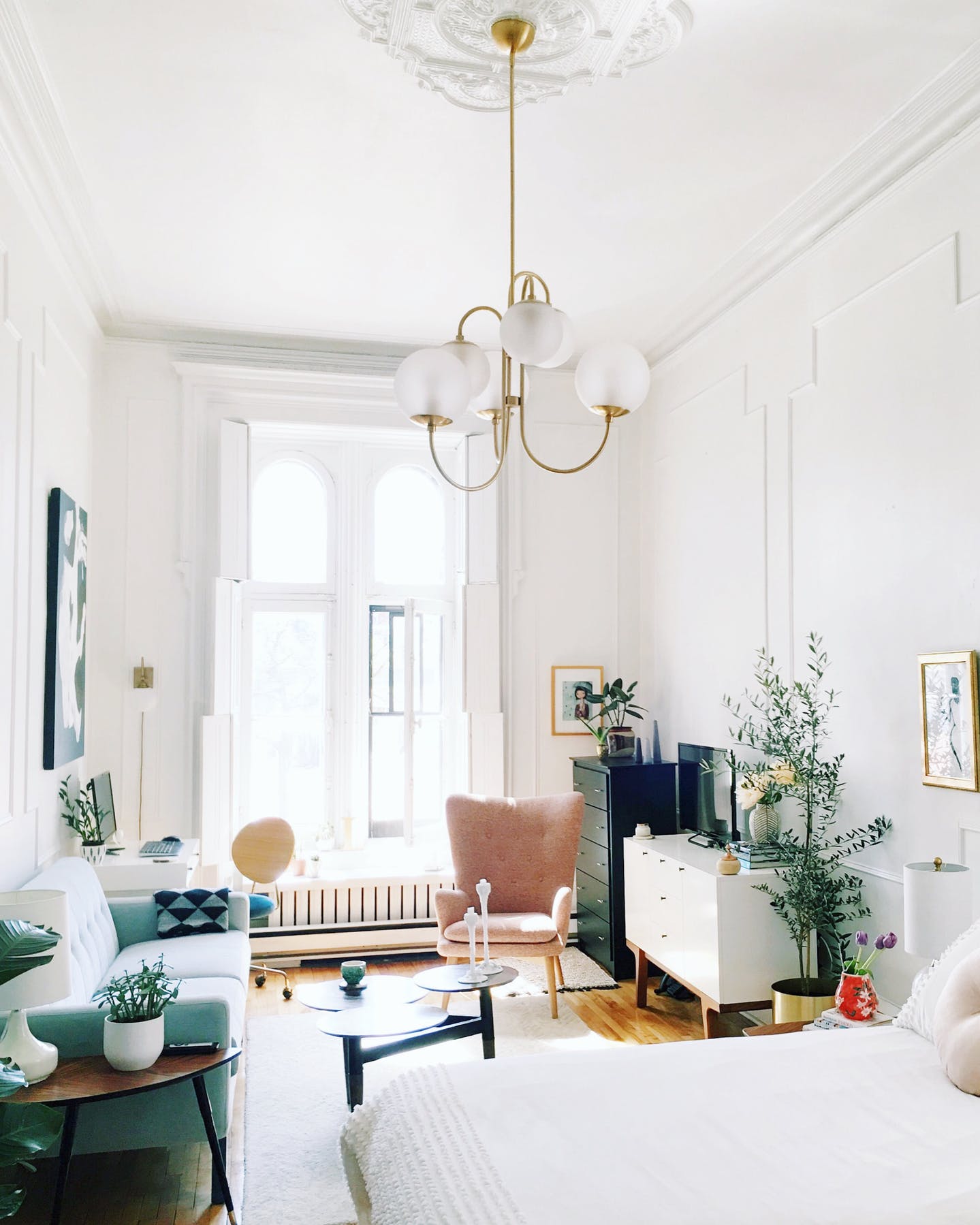 5 Small Apartment Decorating Tips To Make The Most Of Your Space