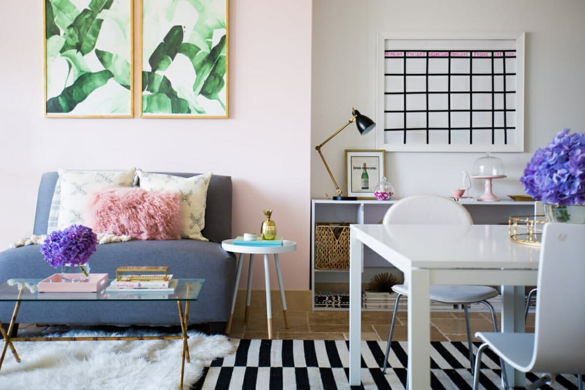 Small Studio Apartment Design: An Interior Designer\'s Favorite Tips -