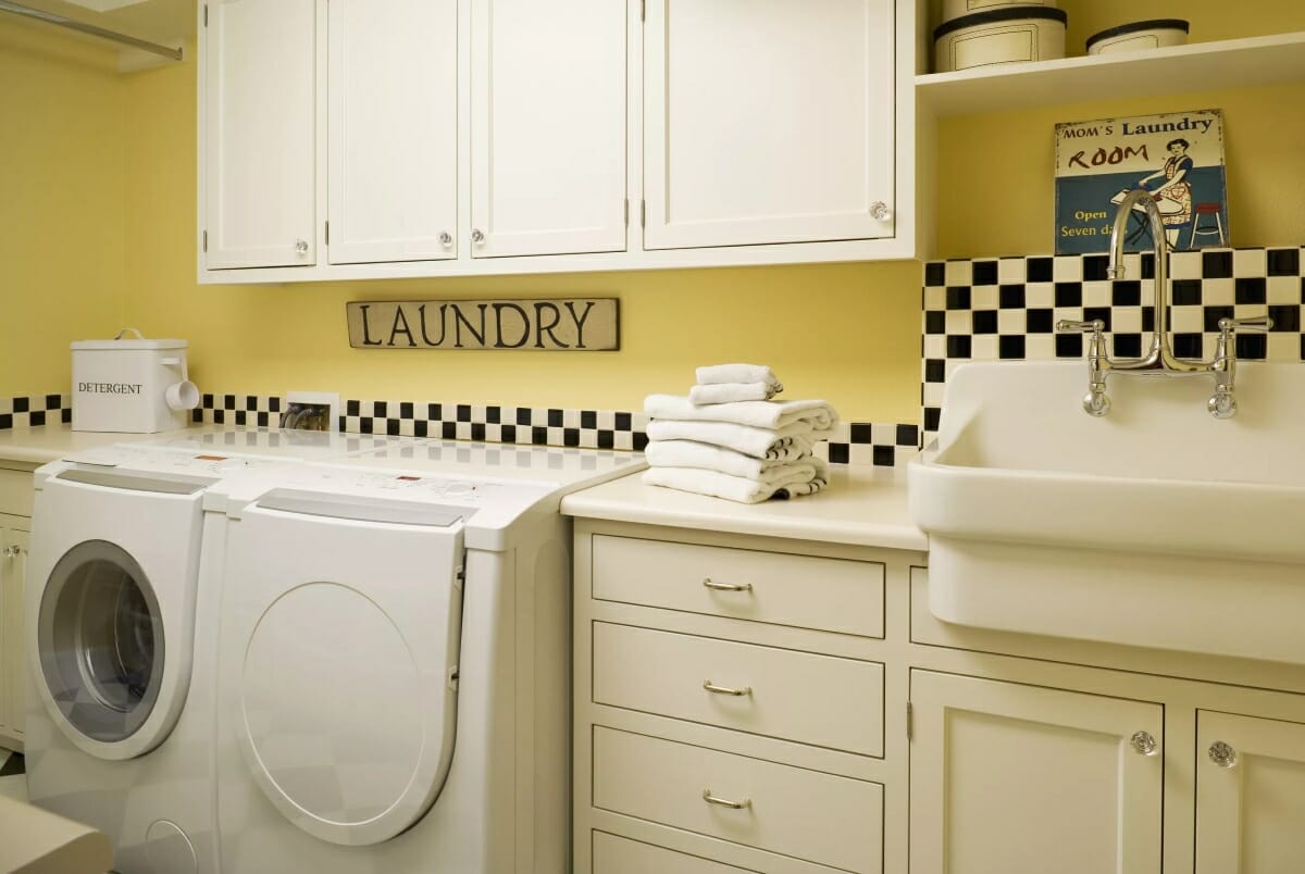 Mid-Century Laundry Room Design