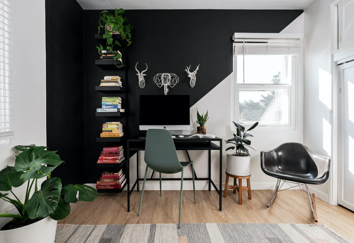 https://www.decorilla.com/online-decorating/wp-content/uploads/2022/03/Home-desk-essentials-by-Decorilla-designer-Caity-H.jpeg