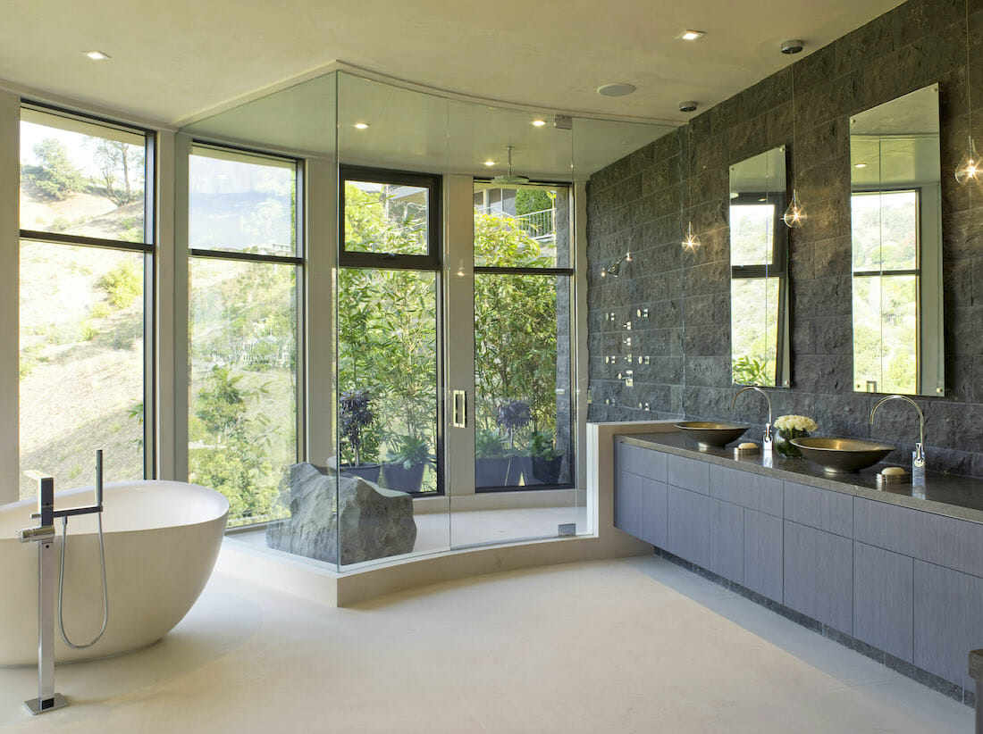 6 Master Bath Must-Haves - Everything Home Designs