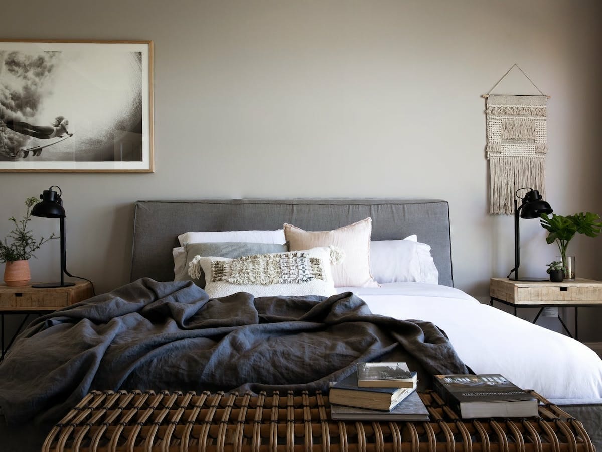 10 masculine bedroom decor ideas for a classic and sophisticated space