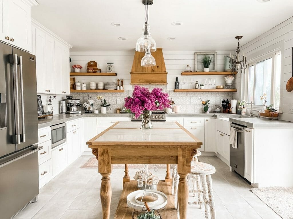 12 French Country Interior Design Looks for Every Room - Decorilla