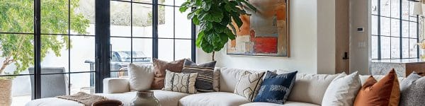 Interior-design-styles-Eclectic-contemporary-living-room-by-Jamie-C (3)