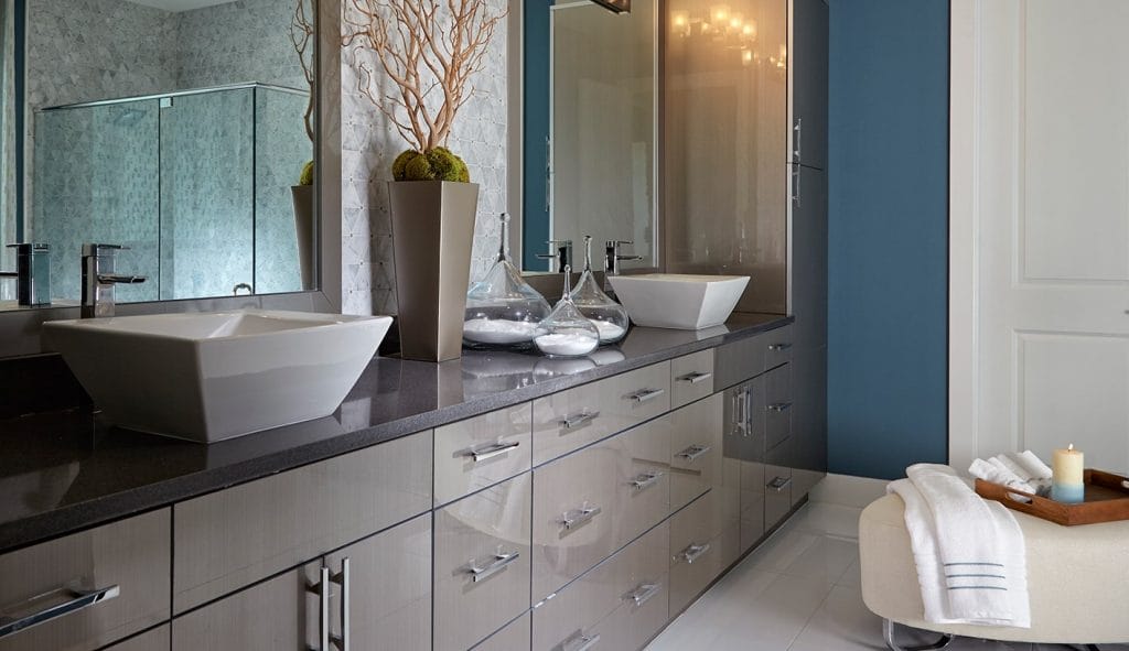 2025 bathroom trends by DECORILLA designer, Kristin W.