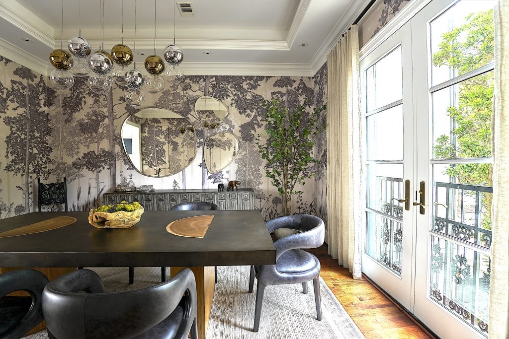 Elegant Parisian dining room interior by DECORILLA